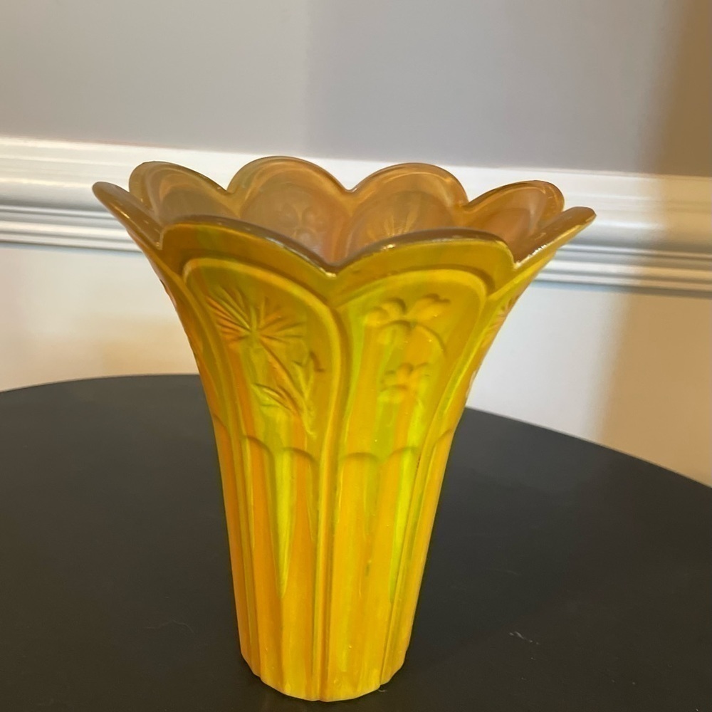Hand painted acrylic pour vase NEW